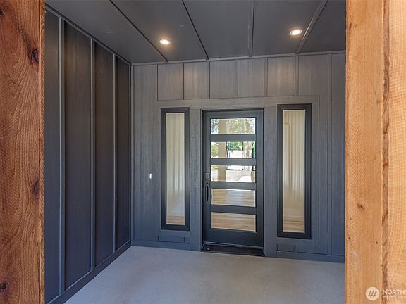 3rd image of 110 Hogans Vista