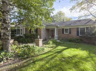 100 Worcester Dr NE, Grand Rapids, MI 49503