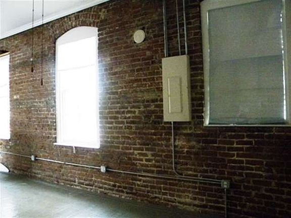 3rd image of 101 21st St Ste 214