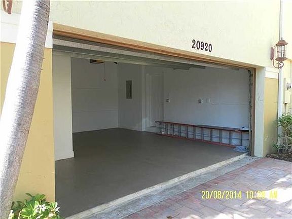 5th image of 20920 NE 31st Pl