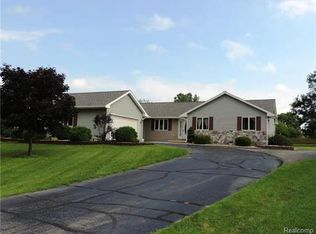 3167 Birch Run, Adrian, MI 49221