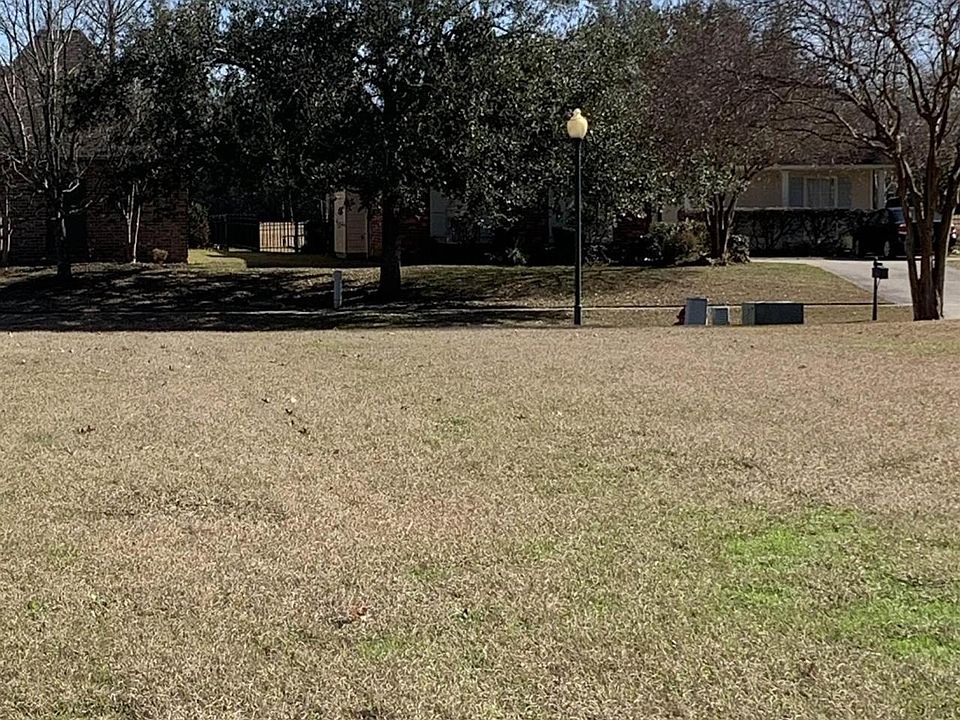 2nd image of 58540 Village Dr