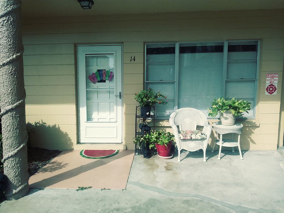 Front Entrance Unit 14