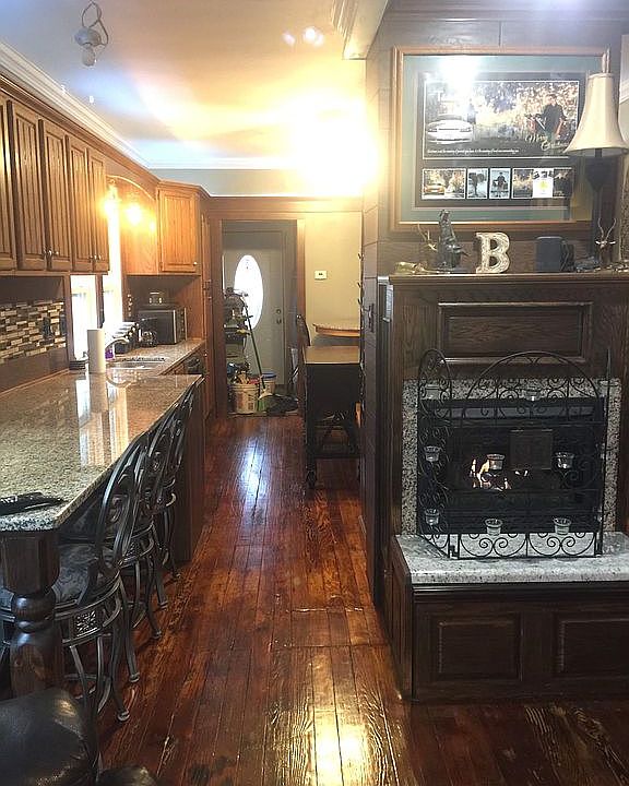 1st image of 551 Stanton Ave
