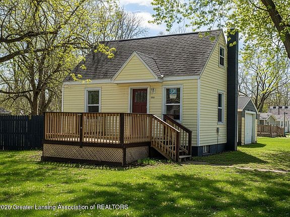 2nd image of 1941 Reo Rd