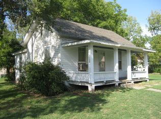 128 S Merchant St, Emporia, KS 66801