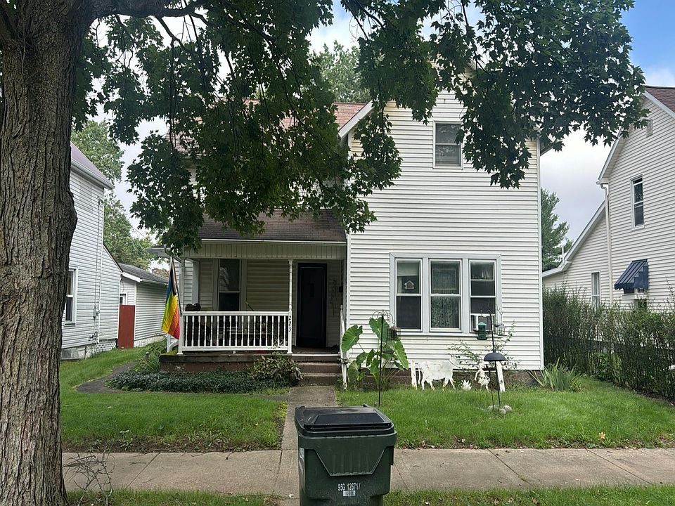 1st image of 223 W 8th St