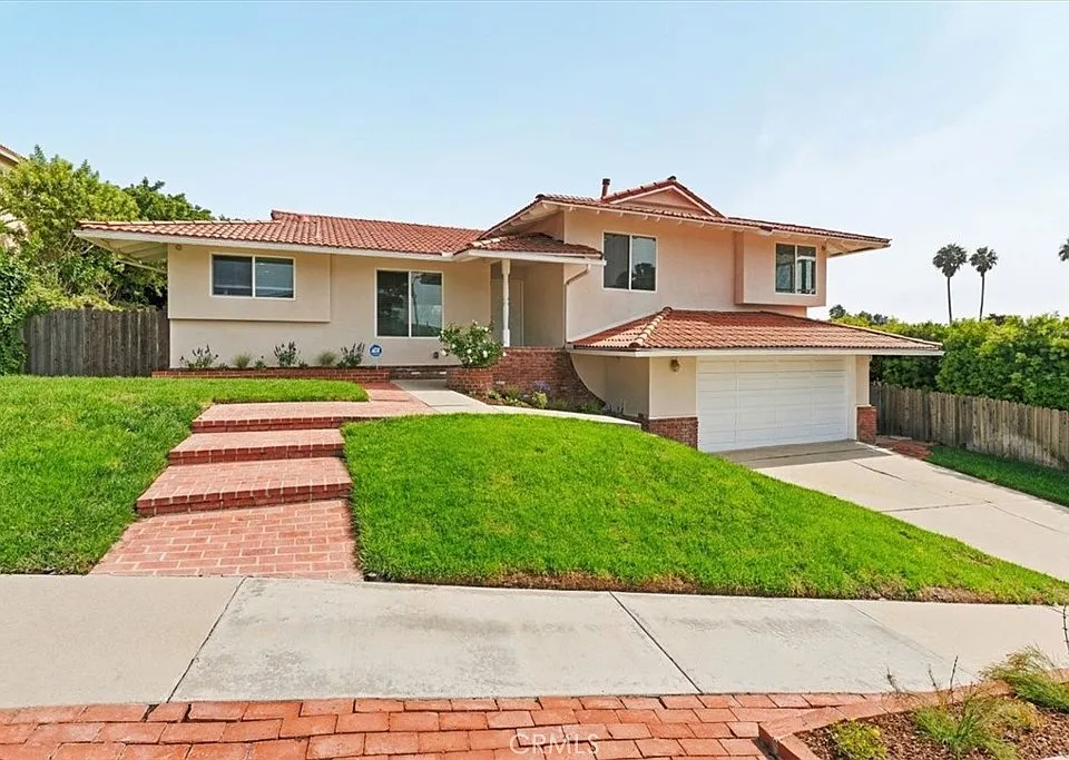 29438 Whitley Collins Dr
