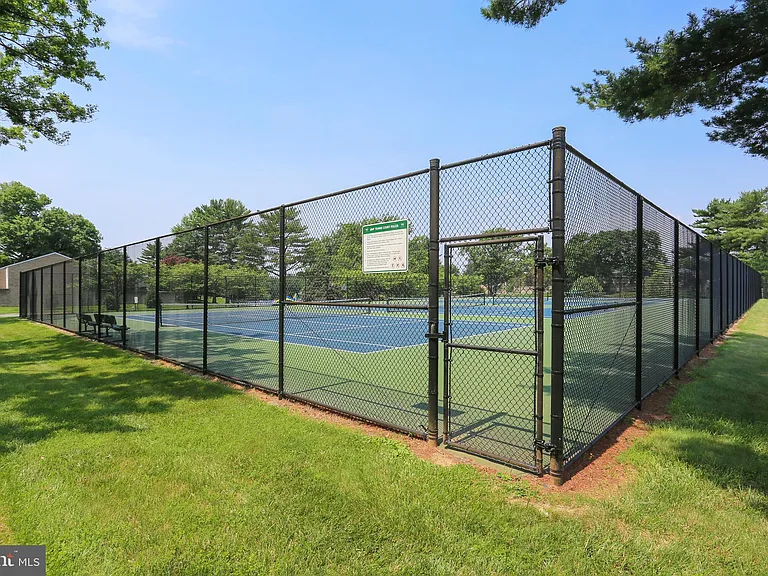 18722 Walkers Choice Rd #4 — Photo 44