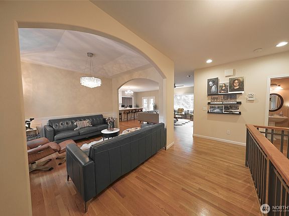 5th image of 18709 68th Street E