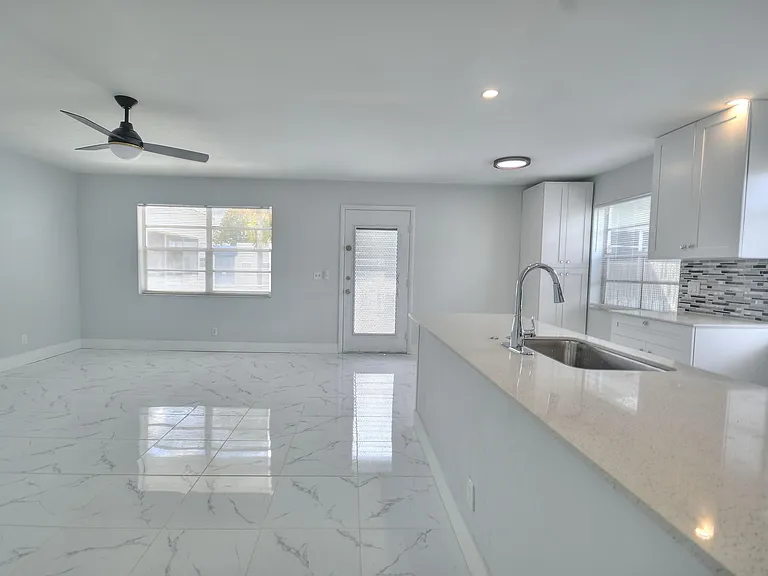 137 Normandy Ln #137-C — Photo 5