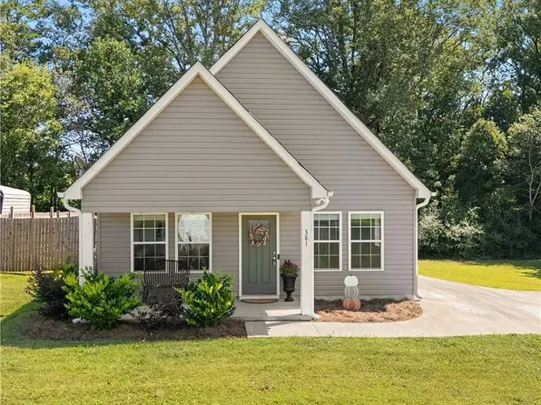 381 Deer Farm Pond Ln, Fair Play, SC 29643