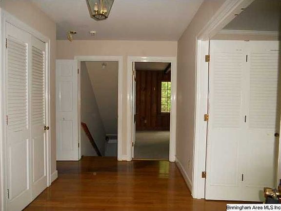 2nd image of 1055 Martinwood Ln