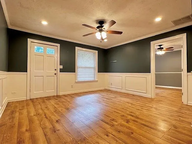 2 bed, 2.0 bath, 1200 sqft, $2,395 — Photo 3