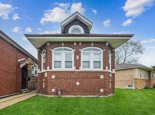 8835 S Winchester Ave, Chicago, IL
