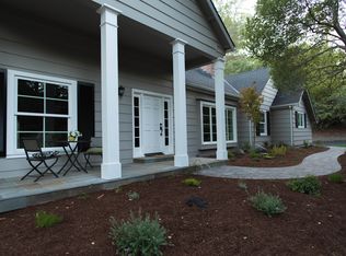 1385 Hayne Rd, Hillsborough, CA 94010