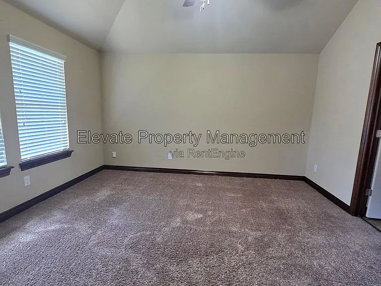 2200 Kintyre Rd — Photo 18