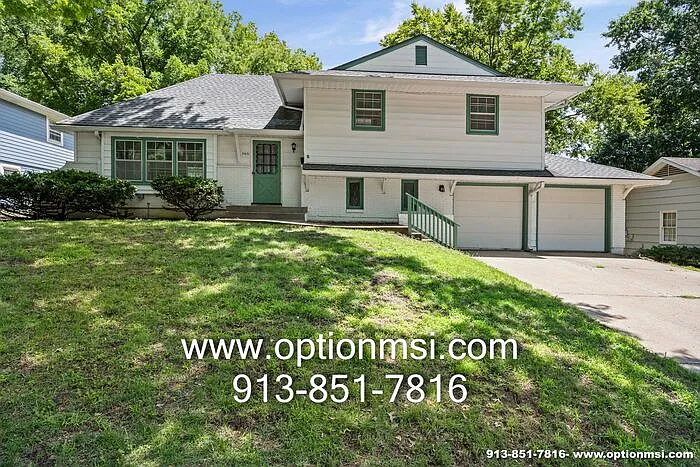 9401 Outlook Dr