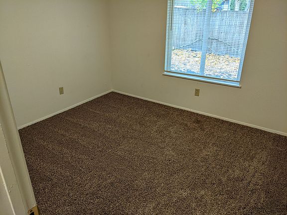 2nd image of 2614 E 13th St #2616