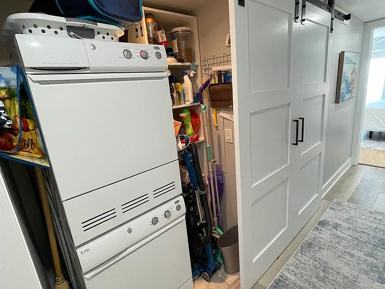 1703 Beach Ter #4N — Photo 18