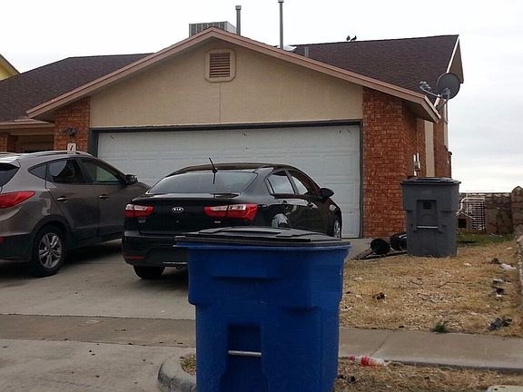 3rd image of 1215 John Phelan Dr