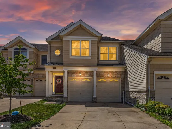 8702 Timber Oak Ln, Laurel, MD 20723