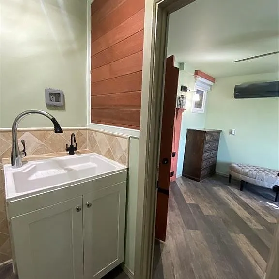 631 Benson Way — Photo 18