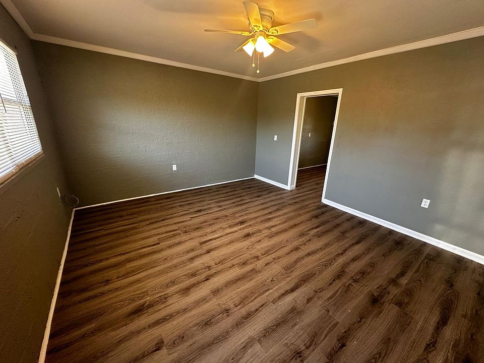 1st image of 1403 Lotela Ave