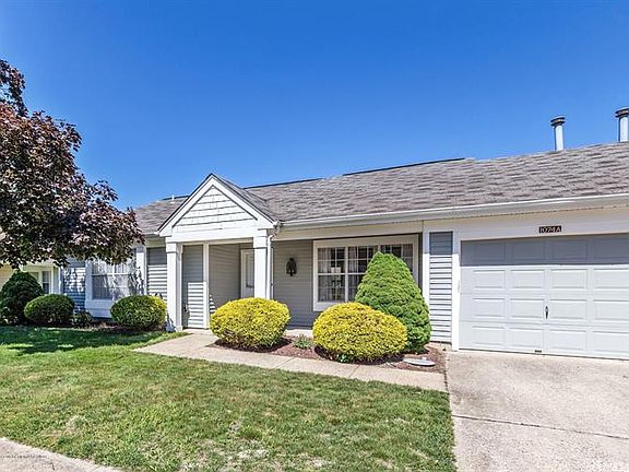 5th image of 1074A Buckingham Dr