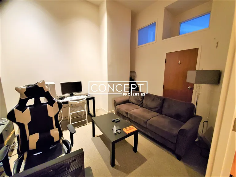 407 Washington St #503 — Photo 8