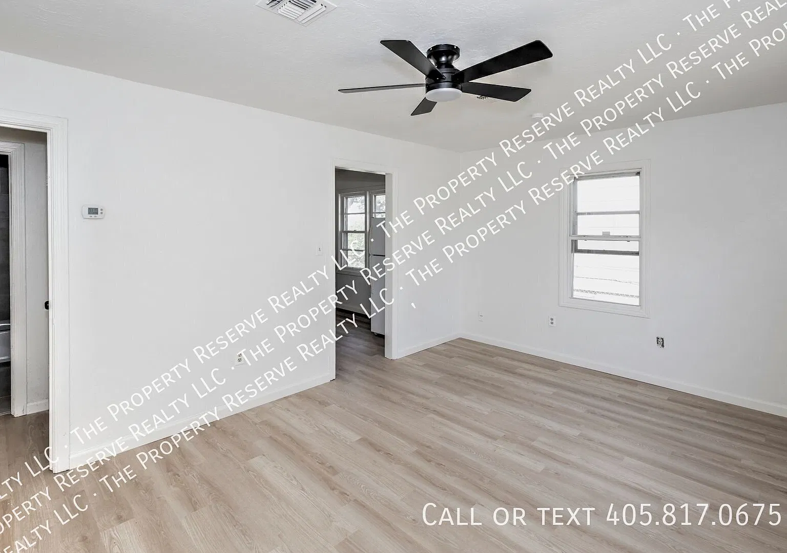 2 bed, 1.0 bath, 800 sqft, $900 — Photo 3