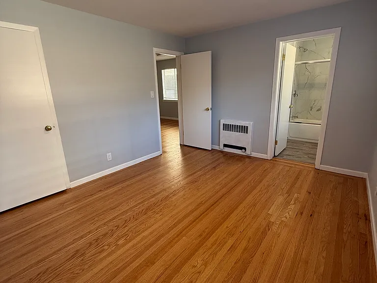 51 W 4th Ave #4 — Photo 5