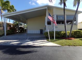 10002 Granada Bay, Boynton Beach, FL 33436