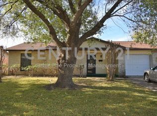 810 Quebec Dr, Garland, TX 75040