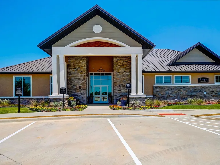 Alaqua at Frisco Apartments — Photo 34