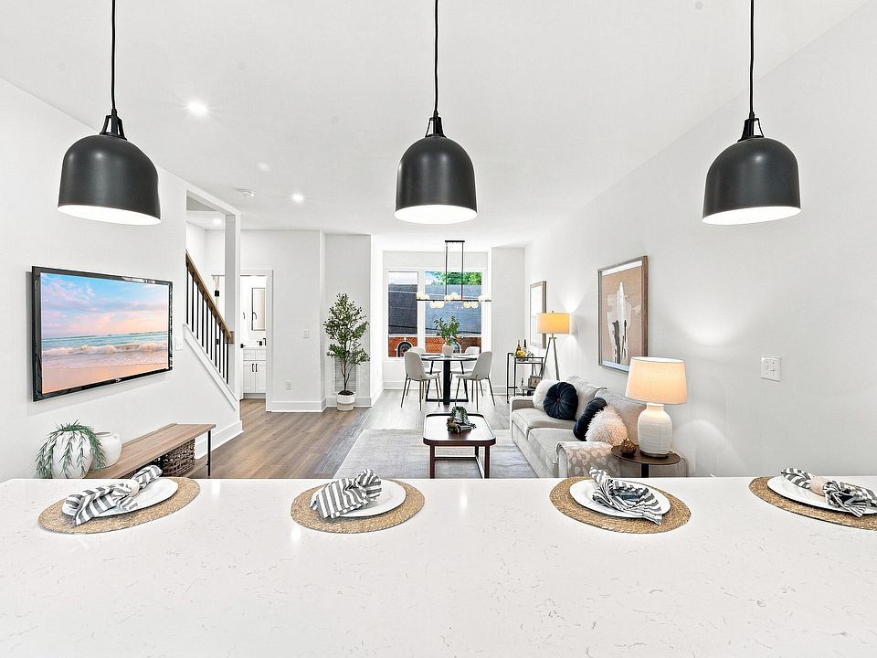 1st image of 831 Cotton Pl #101