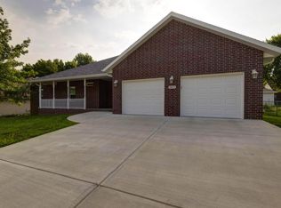 3872 N Franklin Ave, Springfield, MO 65803