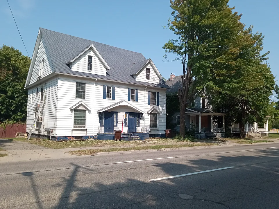 316 W Saginaw St #318