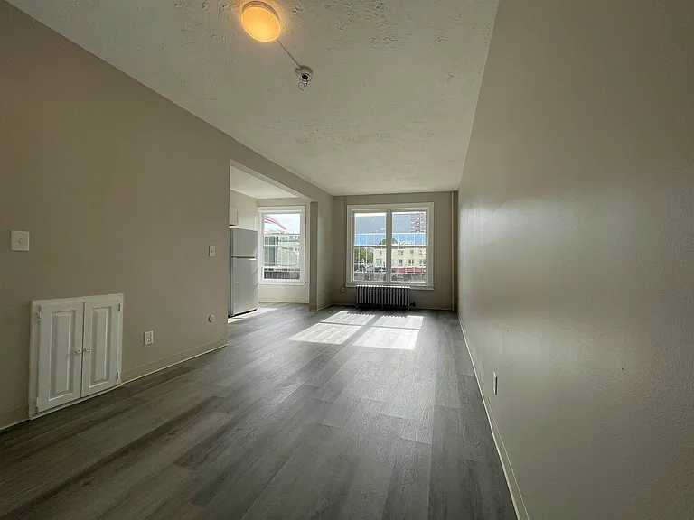 1101 Elm St #203 — Photo 3
