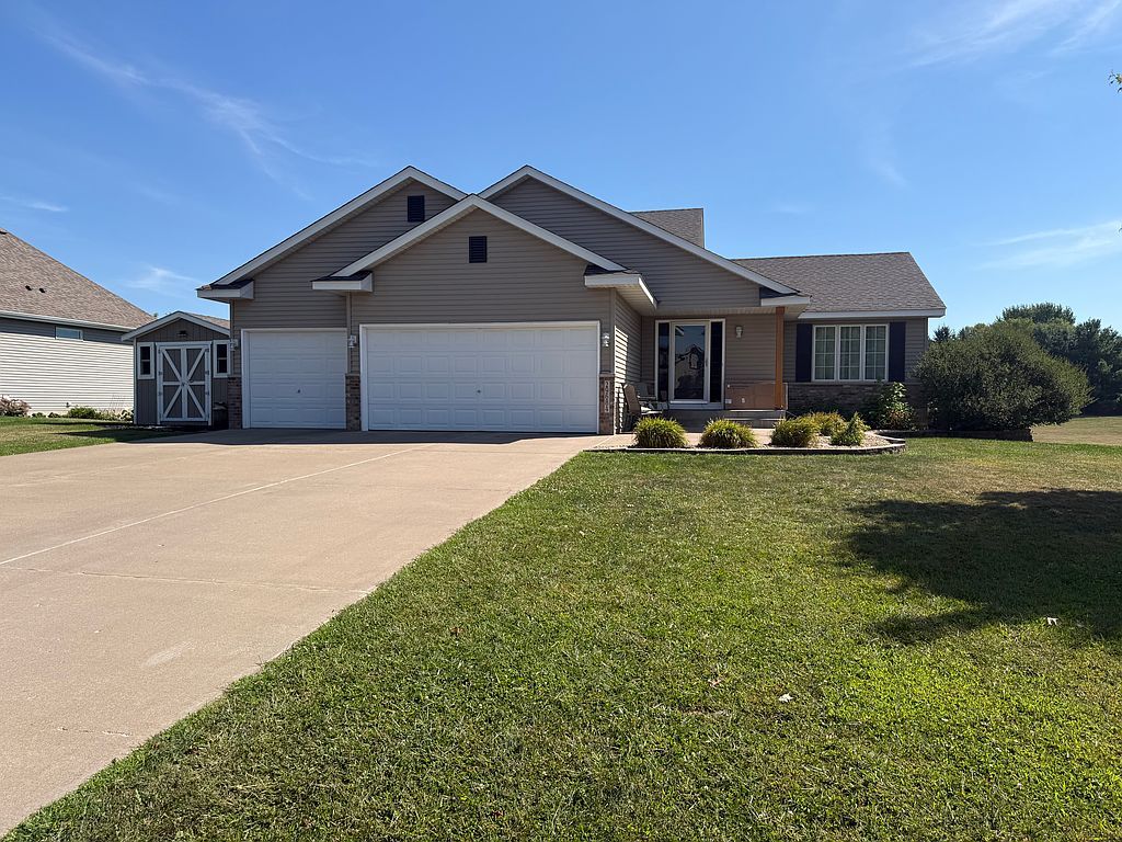 29684 Shoreview Cir - Property Image