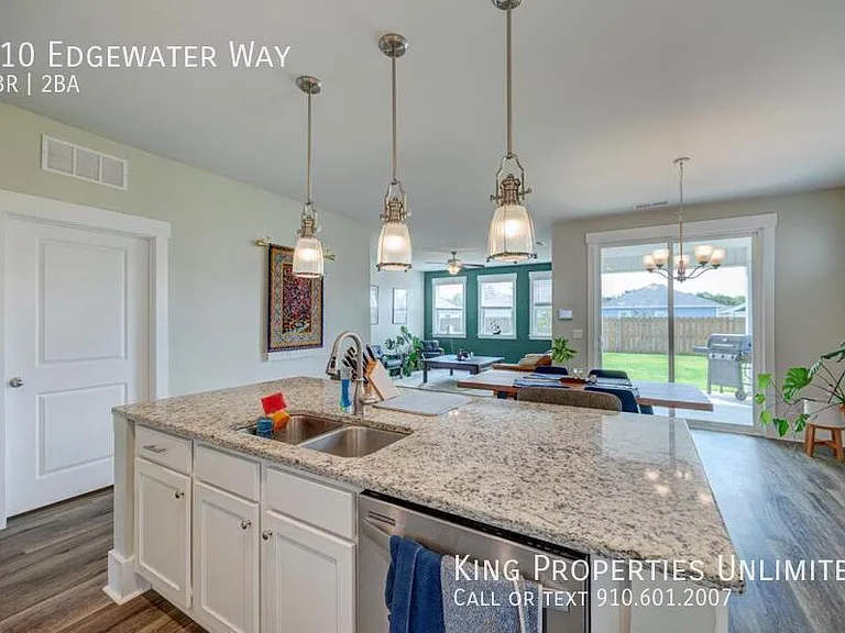 410 Edgewater Way — Photo 20