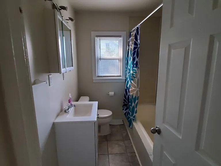 1576 College Ave — Photo 16