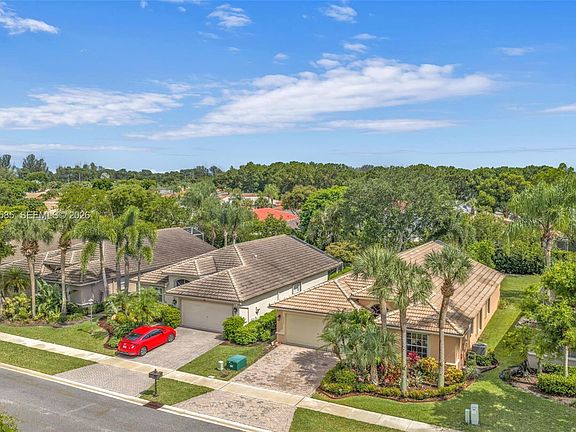 3rd image of 8046 Duomo Cir