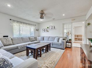 15 Markham Rd, Edison, NJ 08817