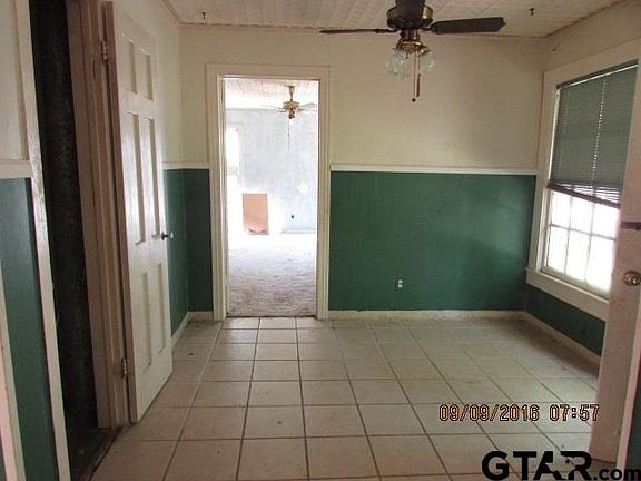 5th image of 1821 Garland Dr