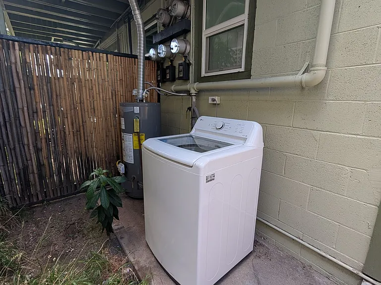 718 Kamuela Ave — Photo 15