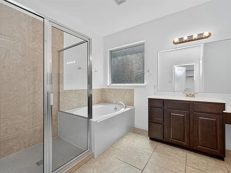 83 W Wading Pond Cir — Photo 34