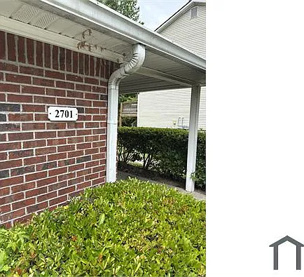 2701 Springdale Rd — Photo 2