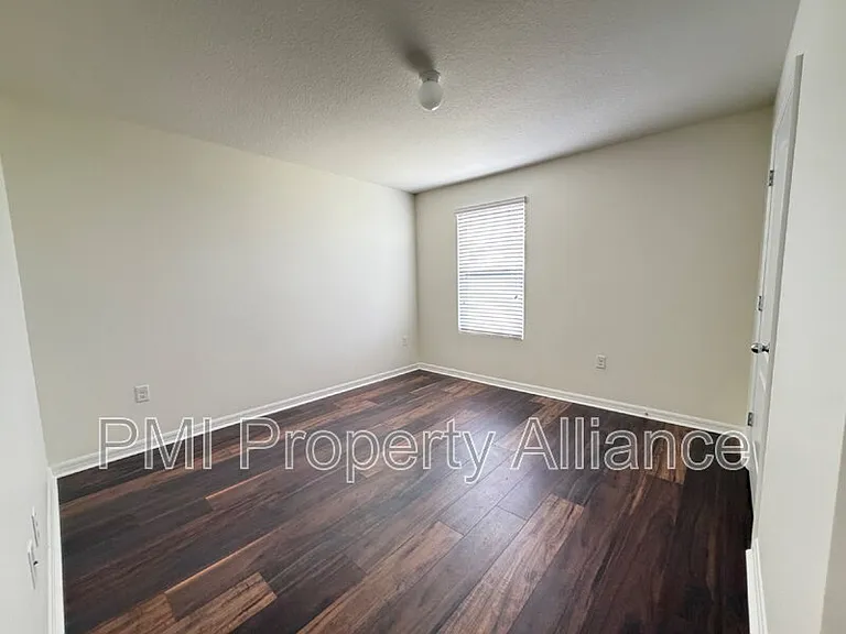 131 Bella Dr — Photo 19