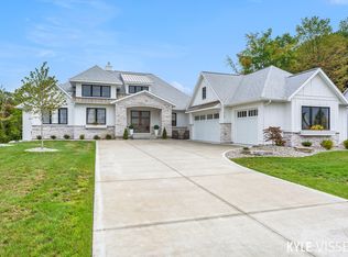 8164 Country Rail Dr, Byron Center, MI 49315